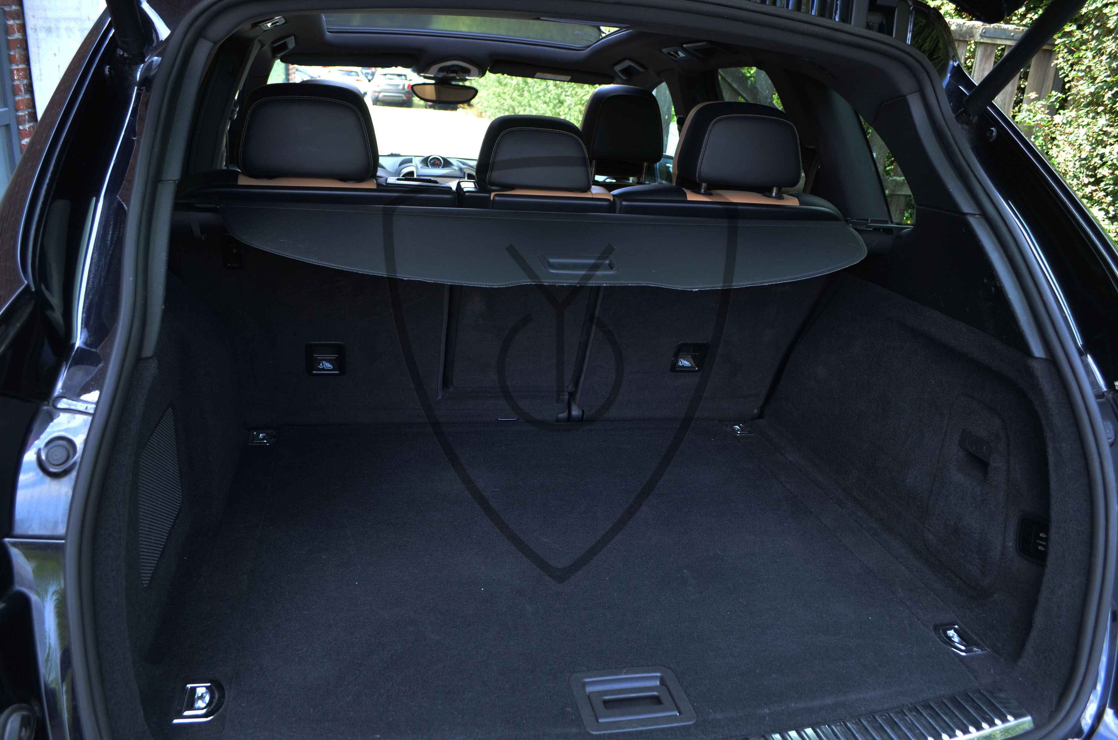 PORSCHE CAYENNE 3.0D PLATINIUM — image 12